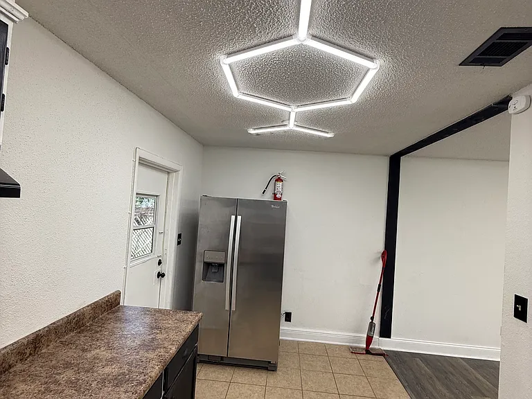1511 Creighton Rd #D — Photo 5