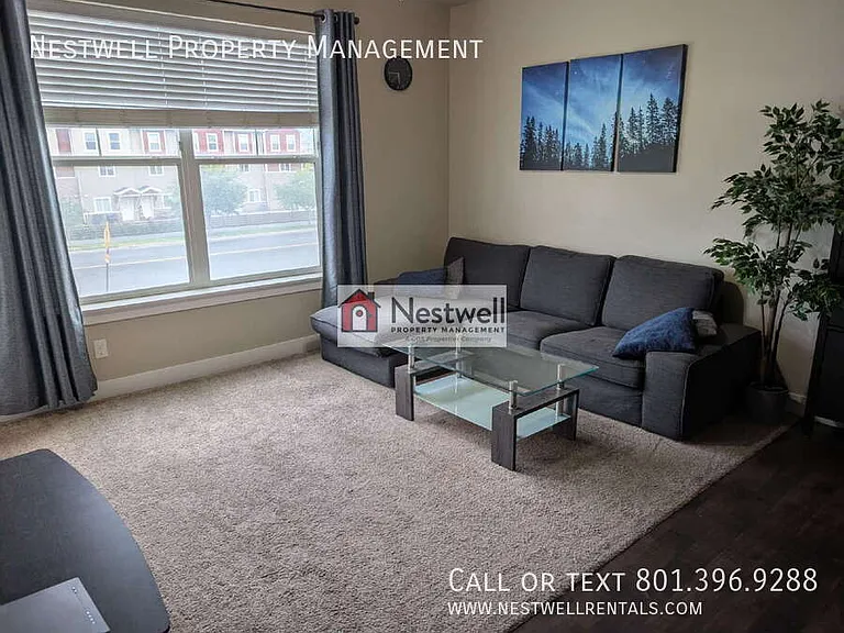 632 N Emery Ln — Photo 2