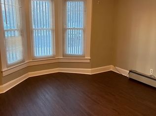 22 1/2 Granville St, Newark, OH 43055