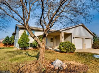 1254 Swift Cir, Shakopee, MN 55379