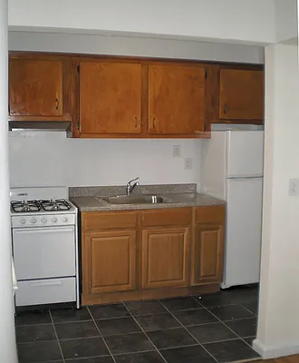 Rented by City Connections Realty | media 20