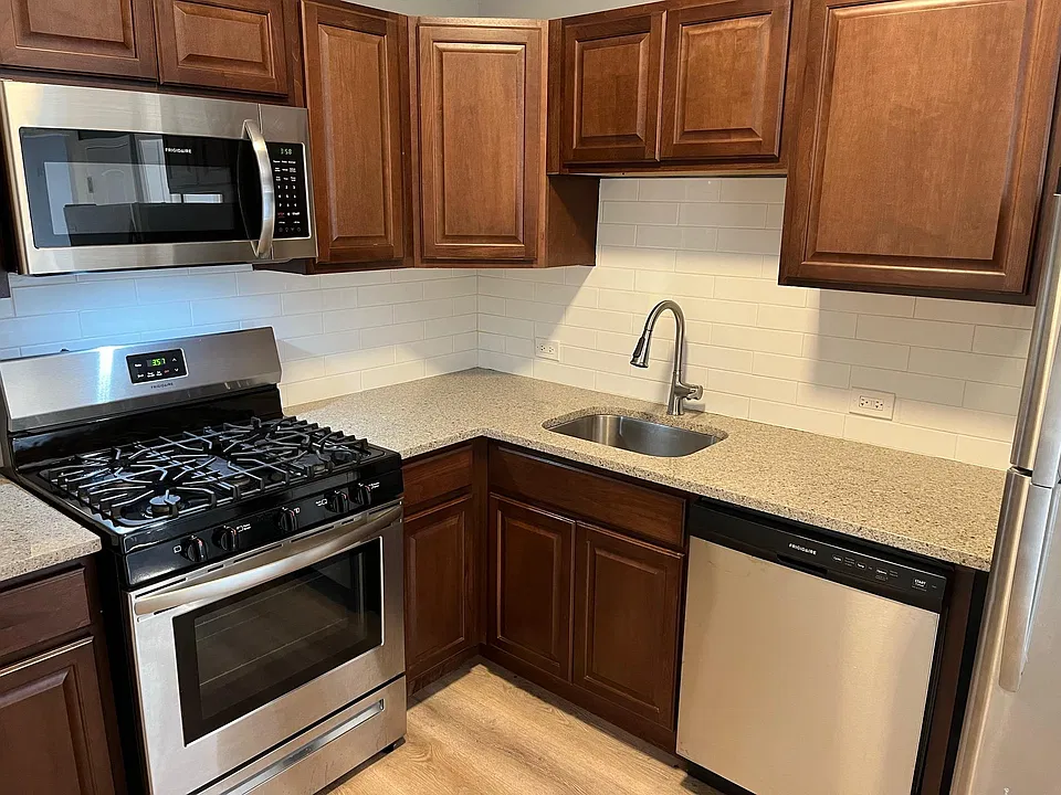 3349-55 W Sunnyside Ave - 3355 - 3 - 3355 W Sunnyside Ave Chicago IL ...