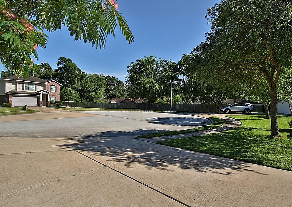1st image of 12814 Cedar Cliff Ln