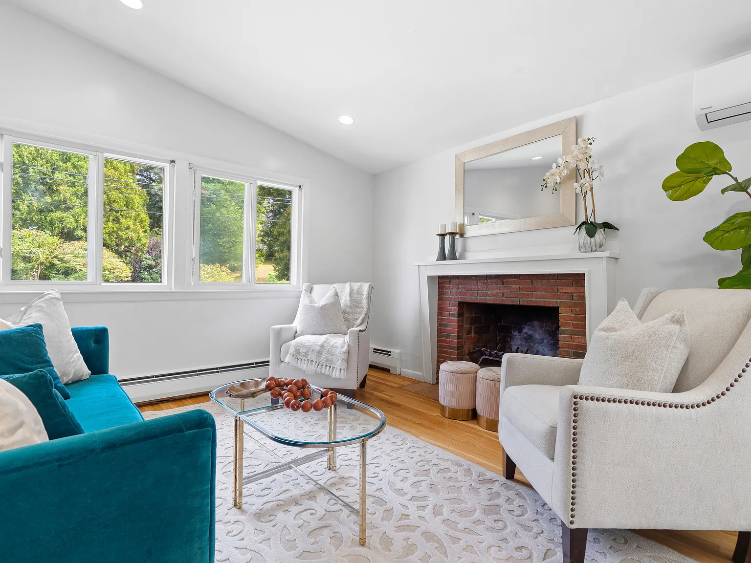 3 bed, 1790 sqft, $4,300 — Photo 4