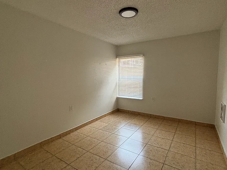7521 Simpson Ave #204 — Photo 25