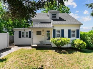 96 Curson St, West Warwick, RI 02893