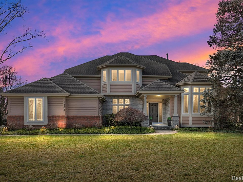 1st image of 1803 Sunburst Dr