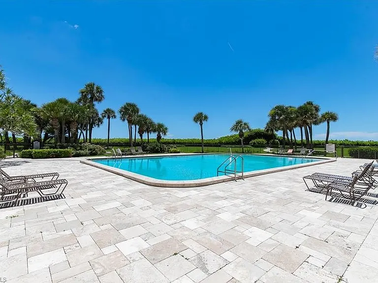 Gulf Shore Dr — Photo 27