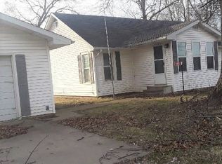 9188 Mulberry St, Rushville, IL 62681