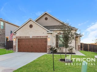 153 Ella Marie Cir, Uhland, TX 78640