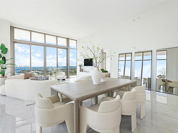 3rd image of 2655 S Bayshore Dr #802