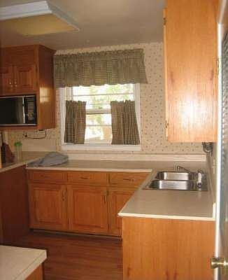 2nd image of 4004 Candlewood Dr