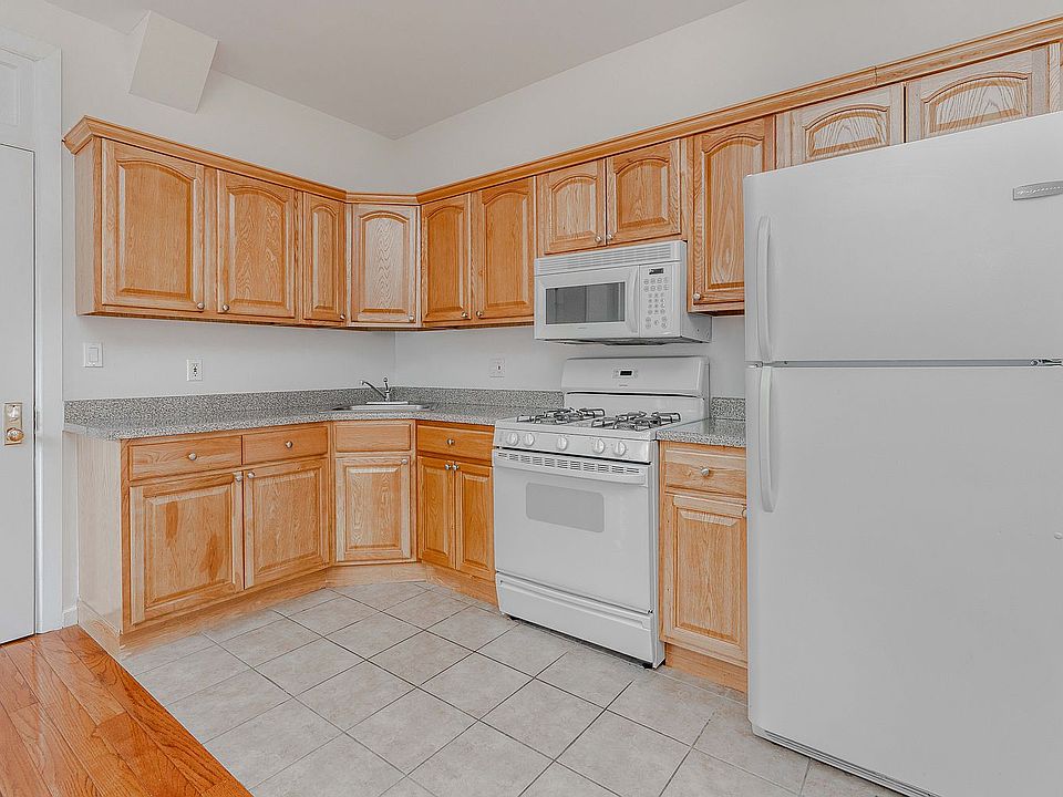 1st image of 23-12 31st St #4F