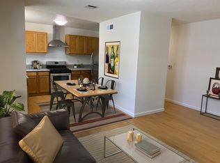 2650 La Salle Ave, Los Angeles, CA 90018