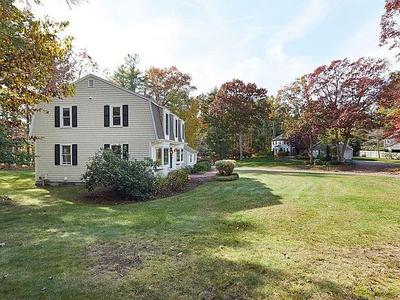 3rd image of 41 Deerpath Trl N