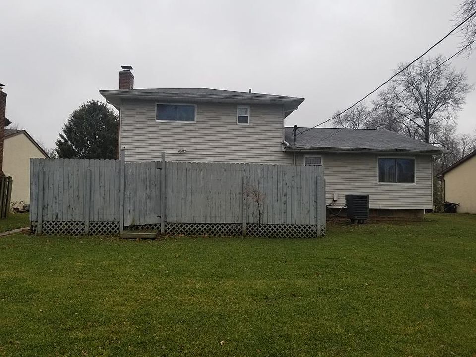 2nd image of 2148 Lilacwood Ave