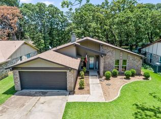 2515 Holt Rd, Arlington, TX 76006