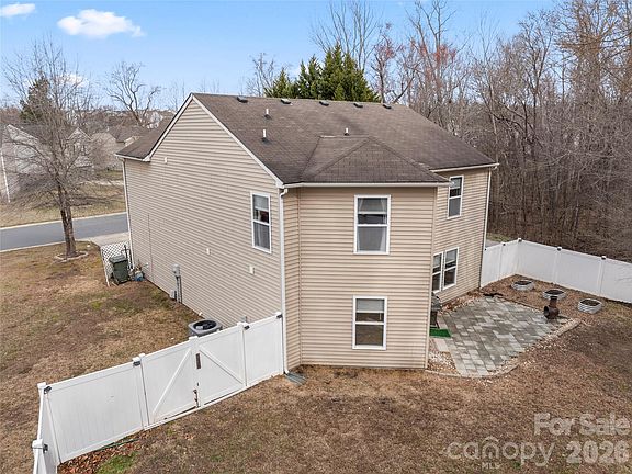4th image of 4208 Shasta Cir