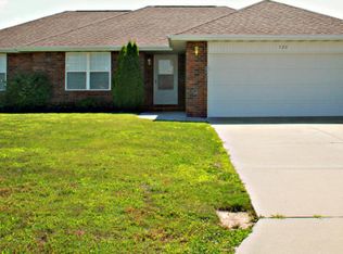 720 Cambridge, Marshfield, MO 65706