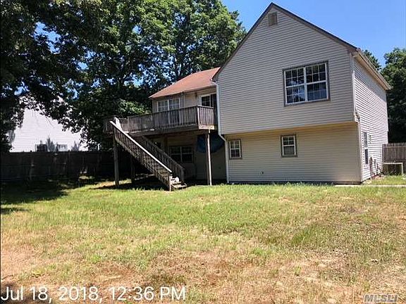 2nd image of 26 Samantha Dr