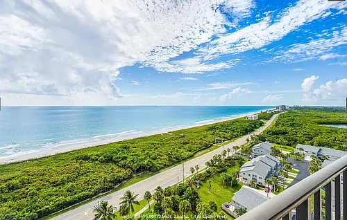 5047 N Highway A1A #1701 Photo 1