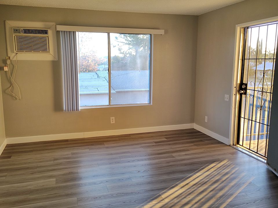 1st image of 750 Michigan Ave APT F