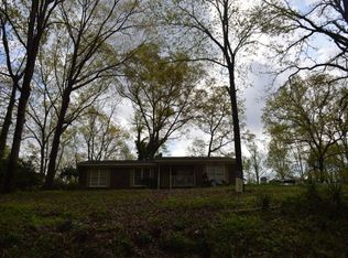 6401 Armond Dr, Northport, AL 35473