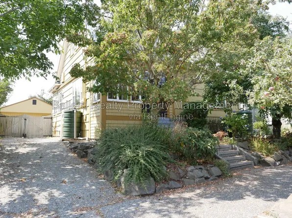 6737 27th Ave NW, Seattle, WA 98117
