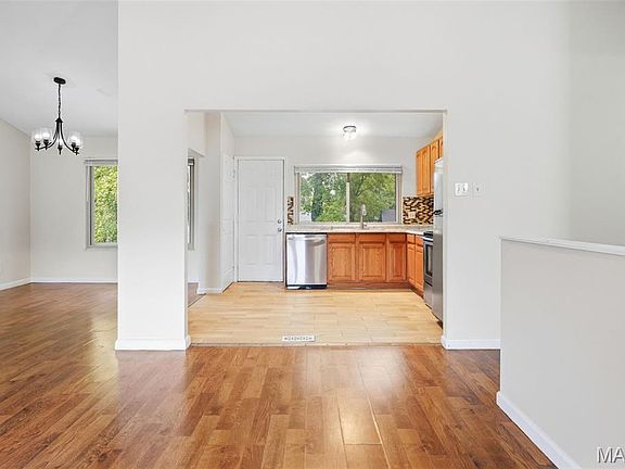2nd image of 12258 Trailoaks Ct