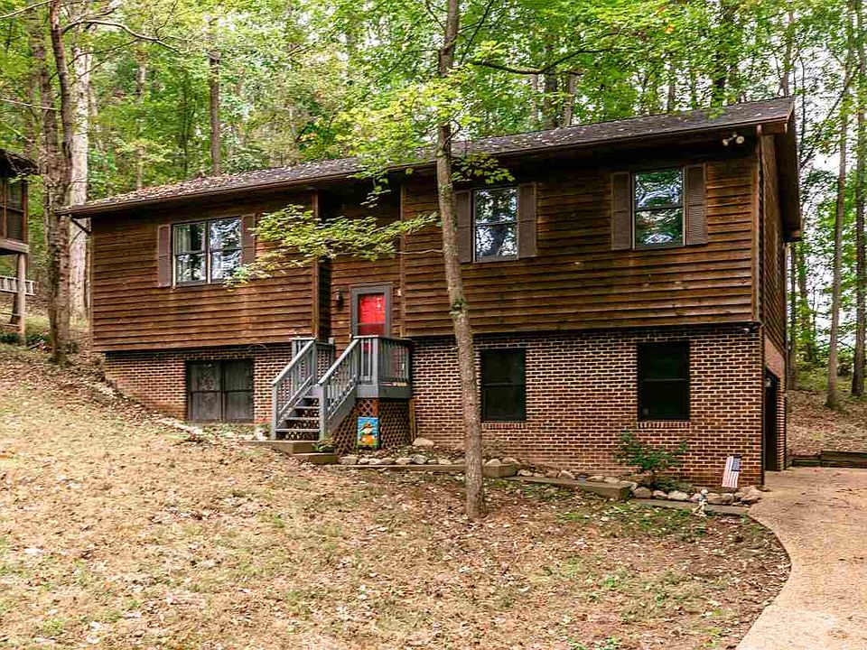 1st image of 751 Flower Dr