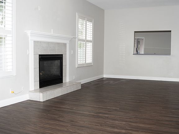 4th image of 3020 SW 41st Ln