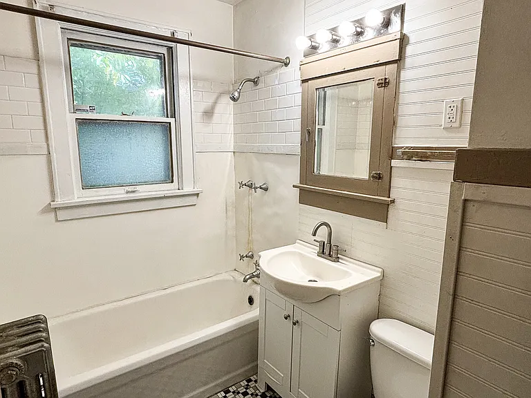 812 W Virginia Ave — Photo 19