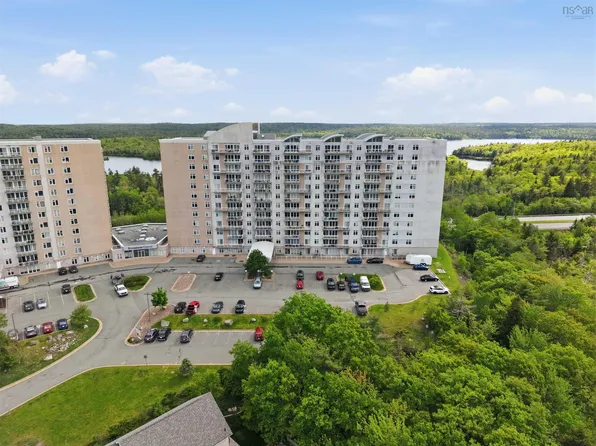 60 Walter Havill Dr #107, Halifax, NS B3N 0A9
