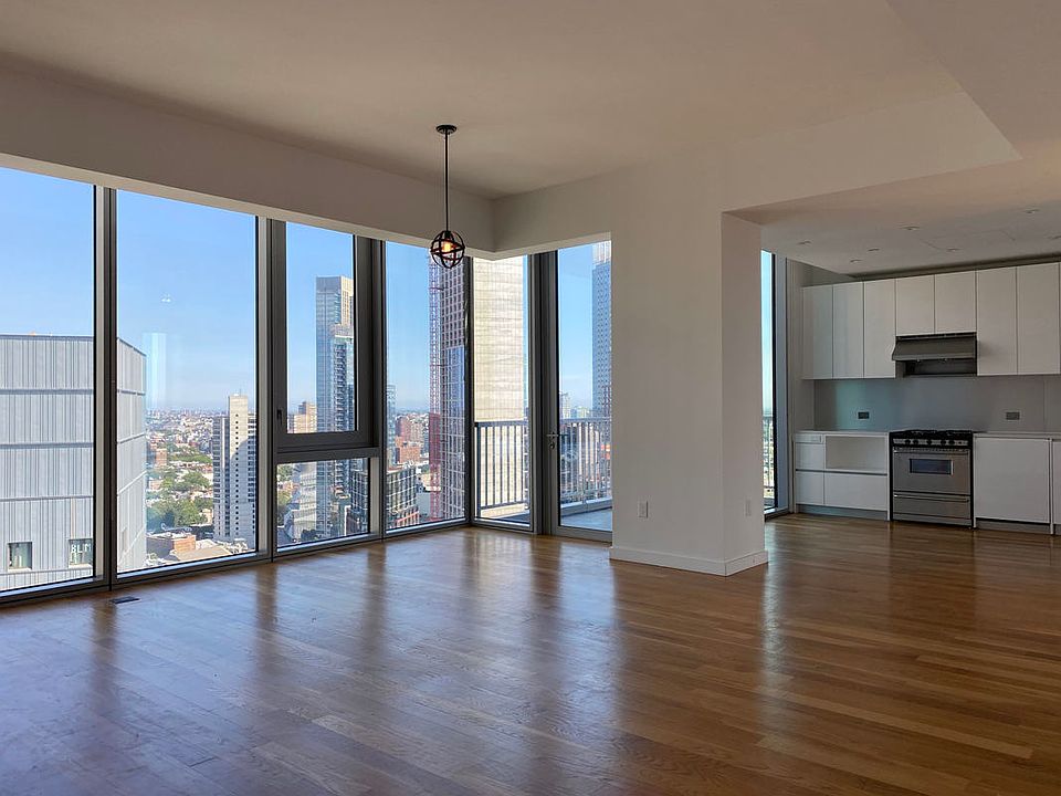 1st image of 436 Albee Sq Penthouse A28