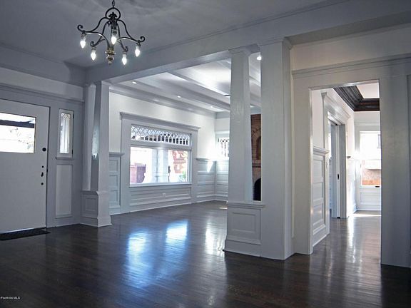 5th image of 1721 Westmoreland Blvd