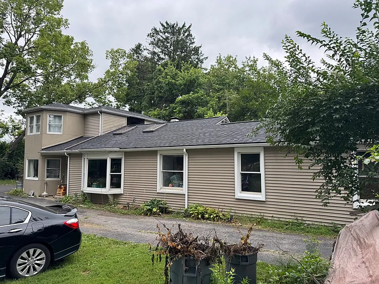 2751 Clifton Rd — Photo 4