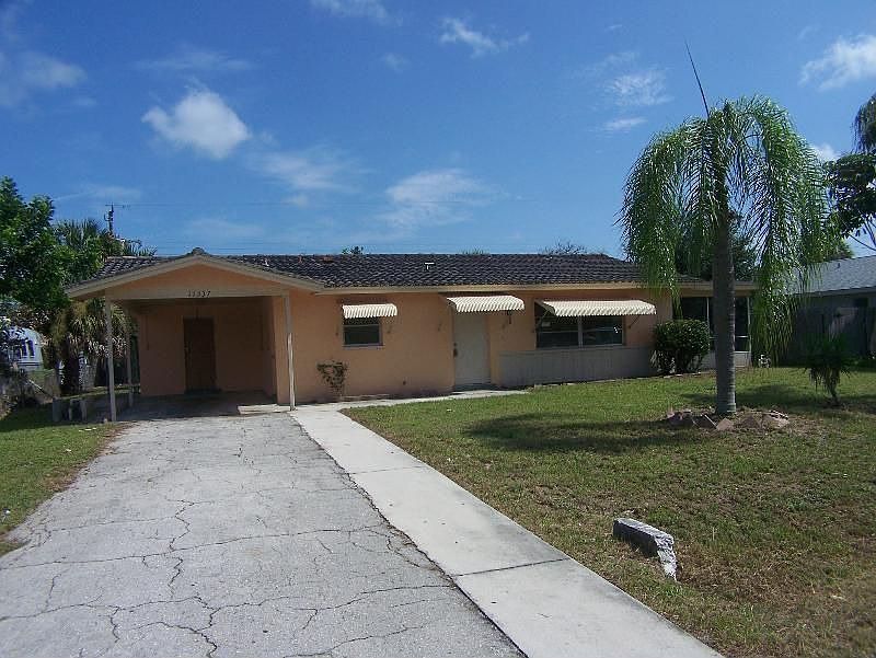 2nd image of 11337 Tangerine Dr
