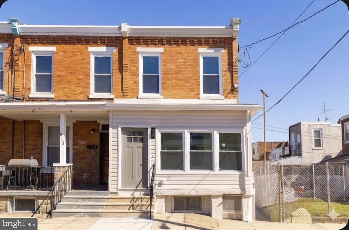 511 N Gross St photo 1