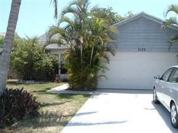 5125 Arbor Glen Cir, Lake Worth, FL 33463
