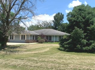 21 Chelmer Dr, Princeton, IL 61356