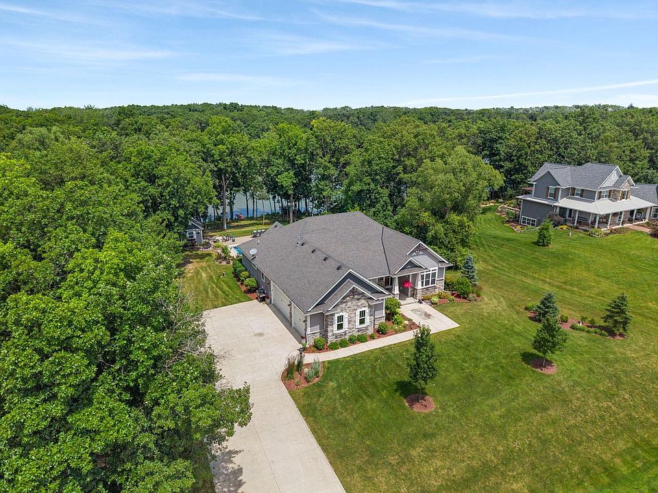 1st image of 18600 Walden DRIVE