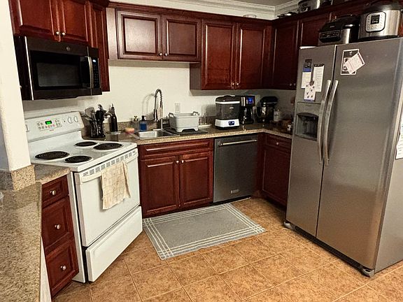 2nd image of 3512 Paseo De Los Americanos Unit 91