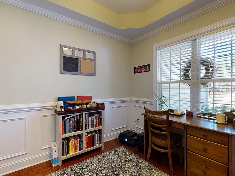 505 Pinehurst Cir — Photo 35