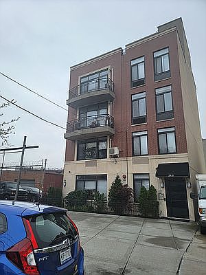 2nd image of 2911 12th St APT 2B
