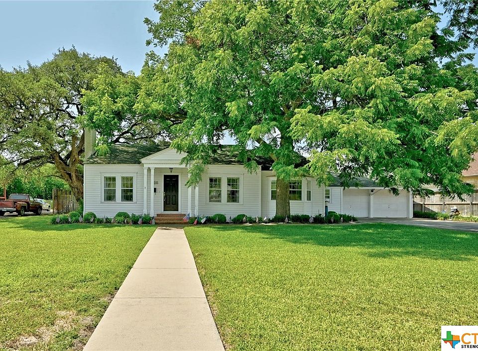 830 W San Antonio St, Lockhart, TX 78644 Zillow