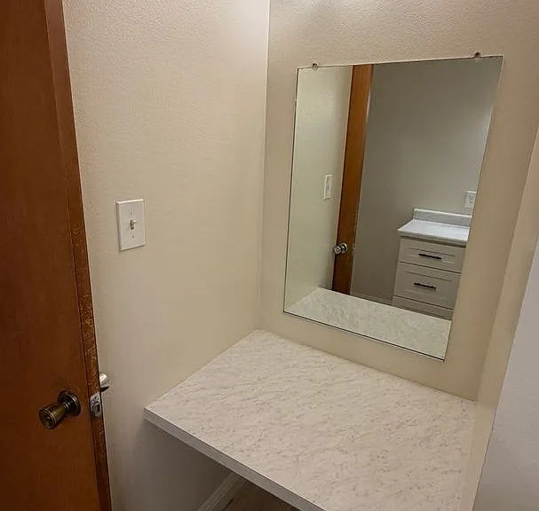 Harvard Way 1100 — Photo 11