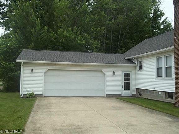 3rd image of 111 E Main St #322