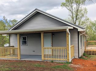 124 Fairridge Rd, Johnson City, TN 37604