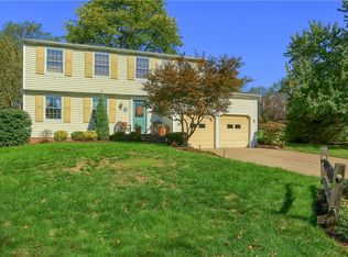 9541 Castleton Dr, Allison Park, PA