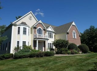 6 Oak St, Hopkinton, MA 01748